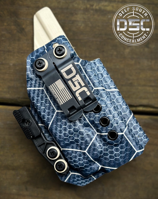 Glock 19/23/32/45 Streamlight w/TLR7 Tan/Blue Carbon Fiber Hexagon Pattern RH IWB