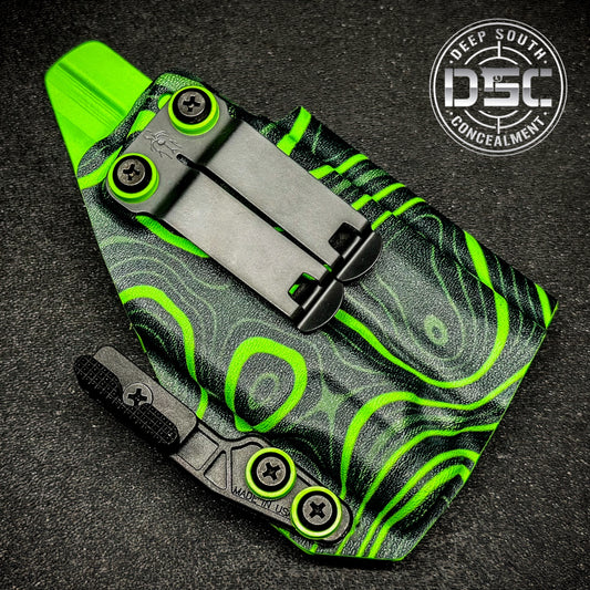 Sig Sauer P365 XMacro w/Streamlight TLR-7 Sub Neon Green Swirl RH IWB Holster