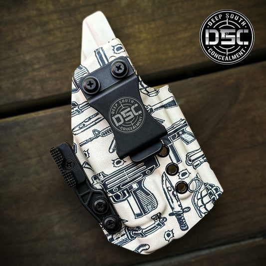 Glock 19/23/32/45 w/Streamlight TLR-7 HLX Desert Tan Gats & Grenades Print RH IWB Holster