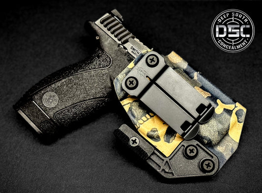 Smith & Wesson Bodyguard 2.0 Skull & Crossbones Camo RH IWB Concealment Holster