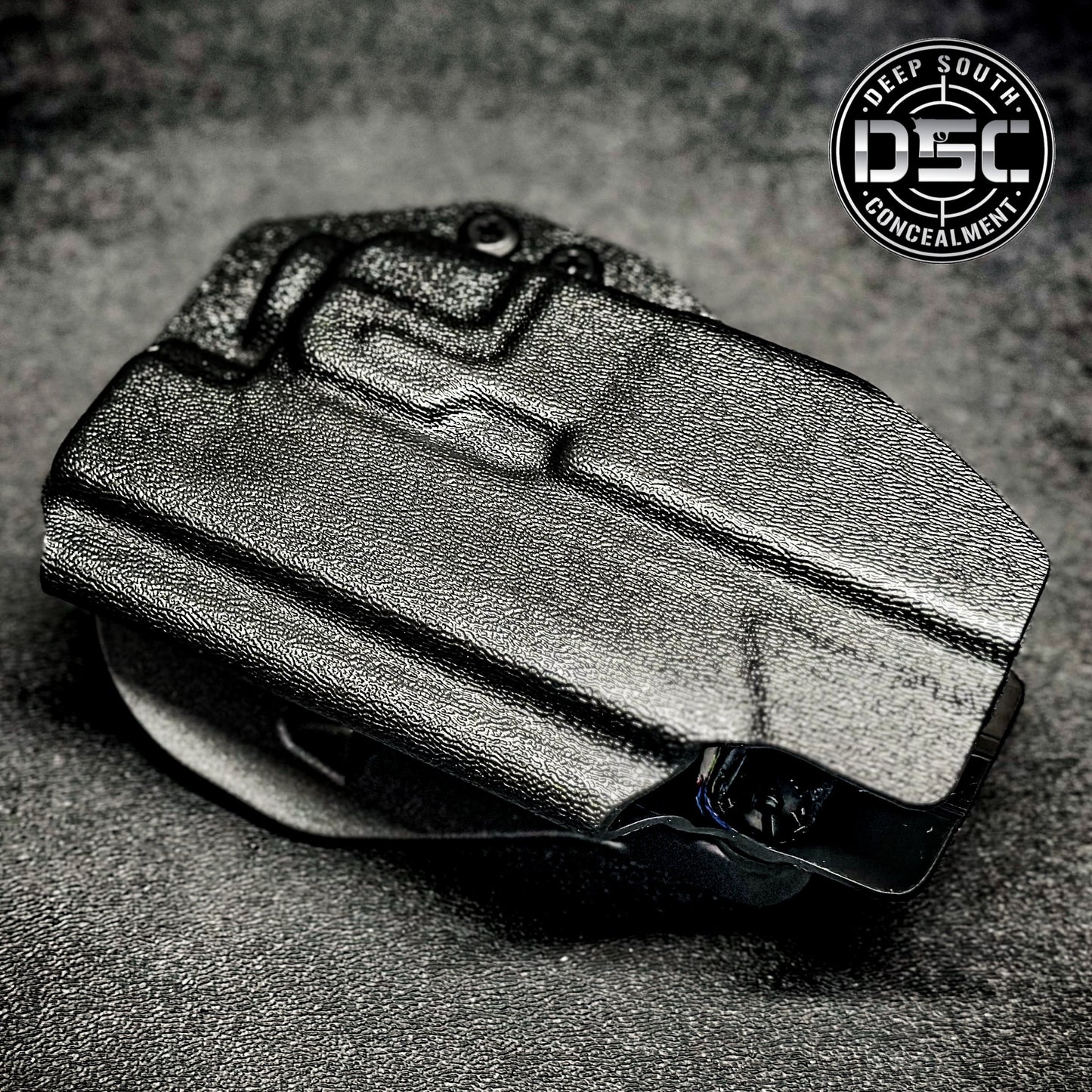 Sig Sauer Fuse w/Streamlight TLR7 Black RH Paddle Holster