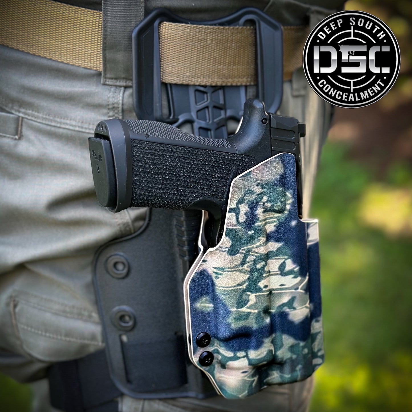 Sig Sauer Fuse w/Streamlight TLR7 HLX Kryptek Camo RH Safariland QLS Drop Leg Holster