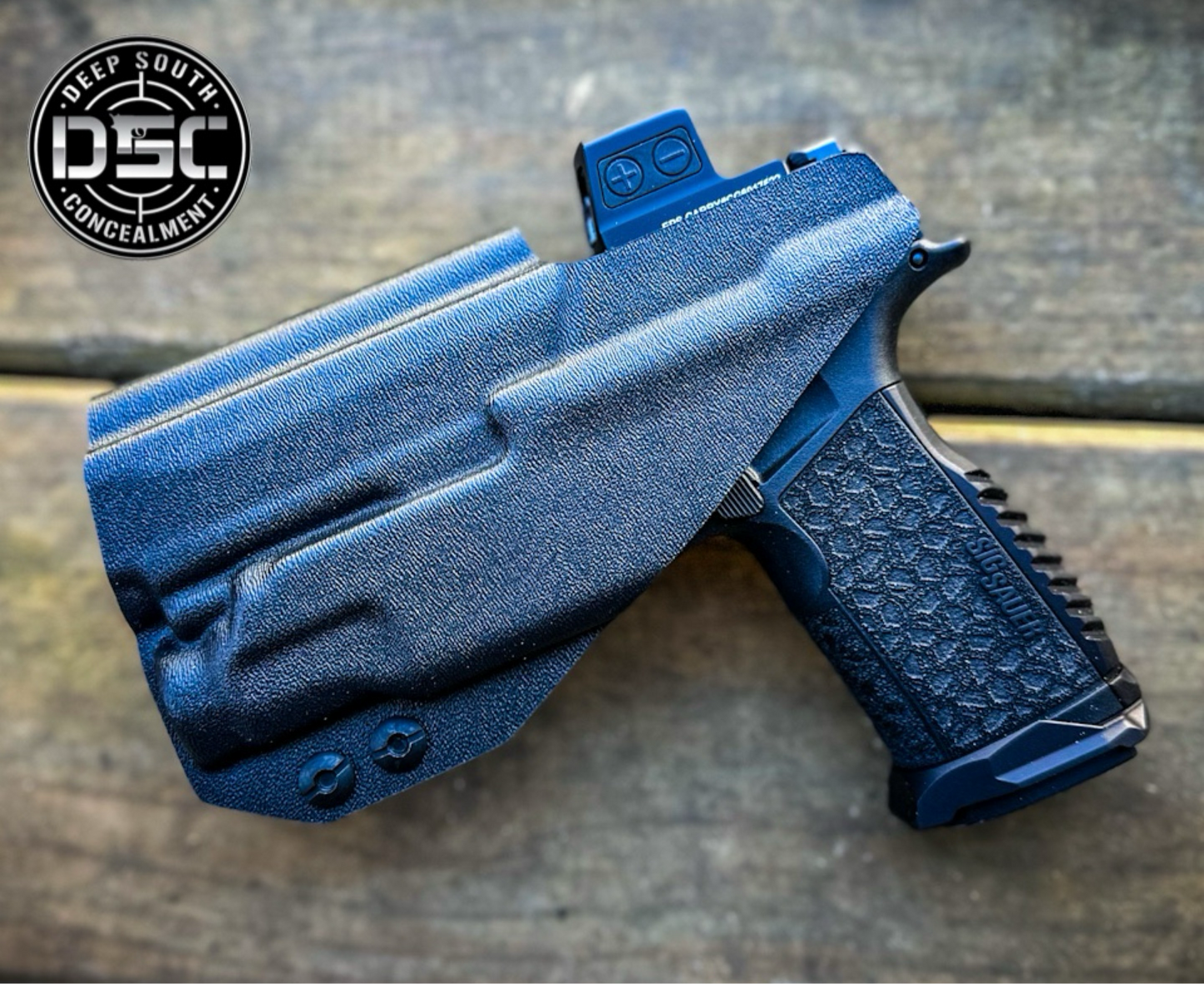 Sig Sauer P365 XMacro w/Streamlight TLR-7 Sub Black RH IWB Concealment Holster