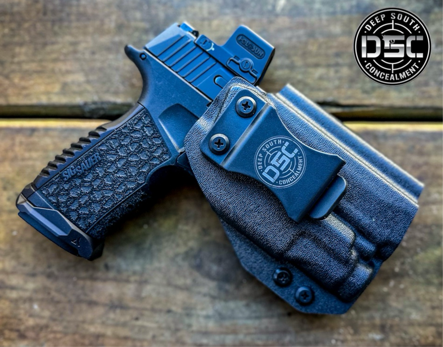 Sig Sauer P365 XMacro w/Streamlight TLR-7 Sub Black RH IWB Concealment Holster