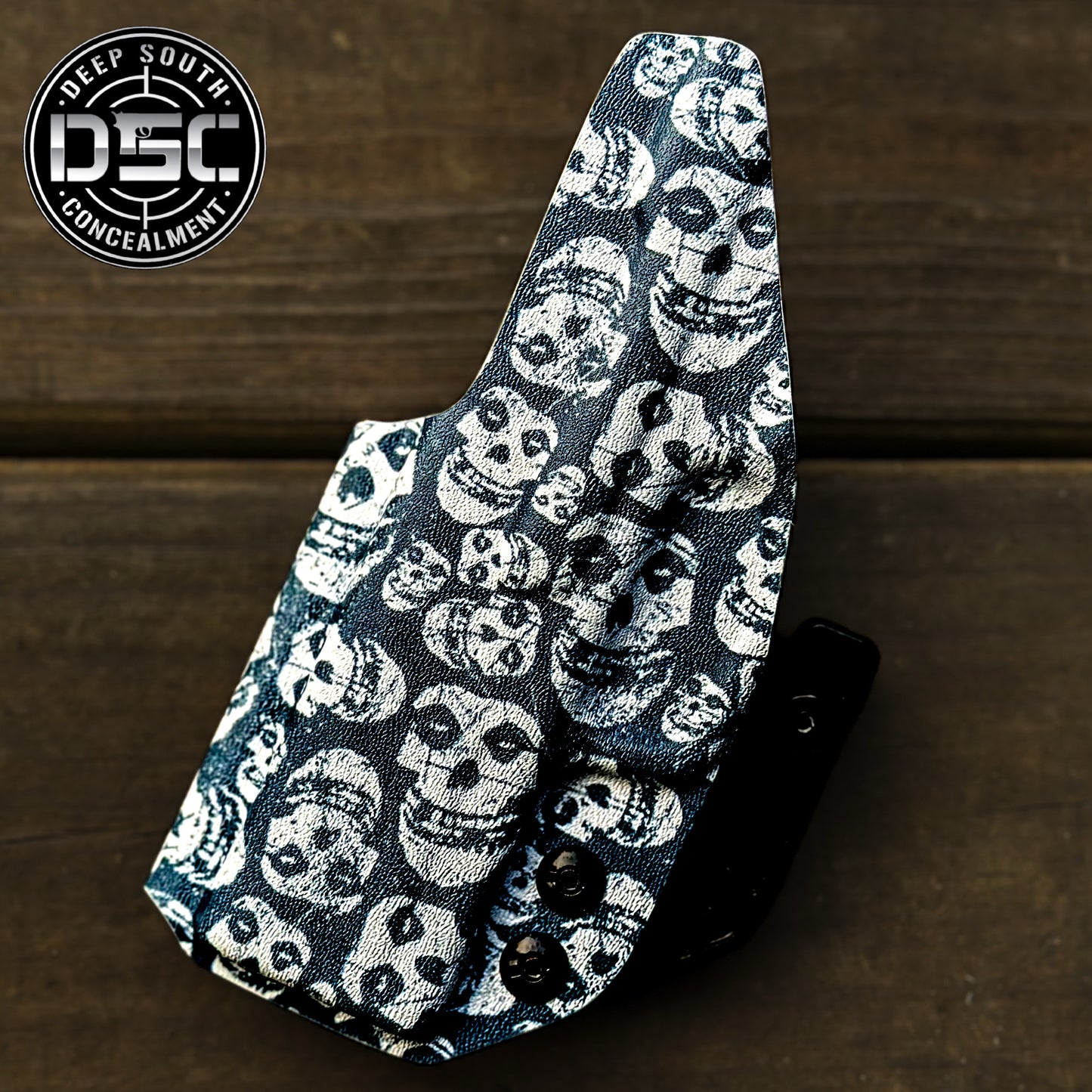 Sig Sauer P365 XMacro Misfits Skull Custom RH IWB Concealment Holster