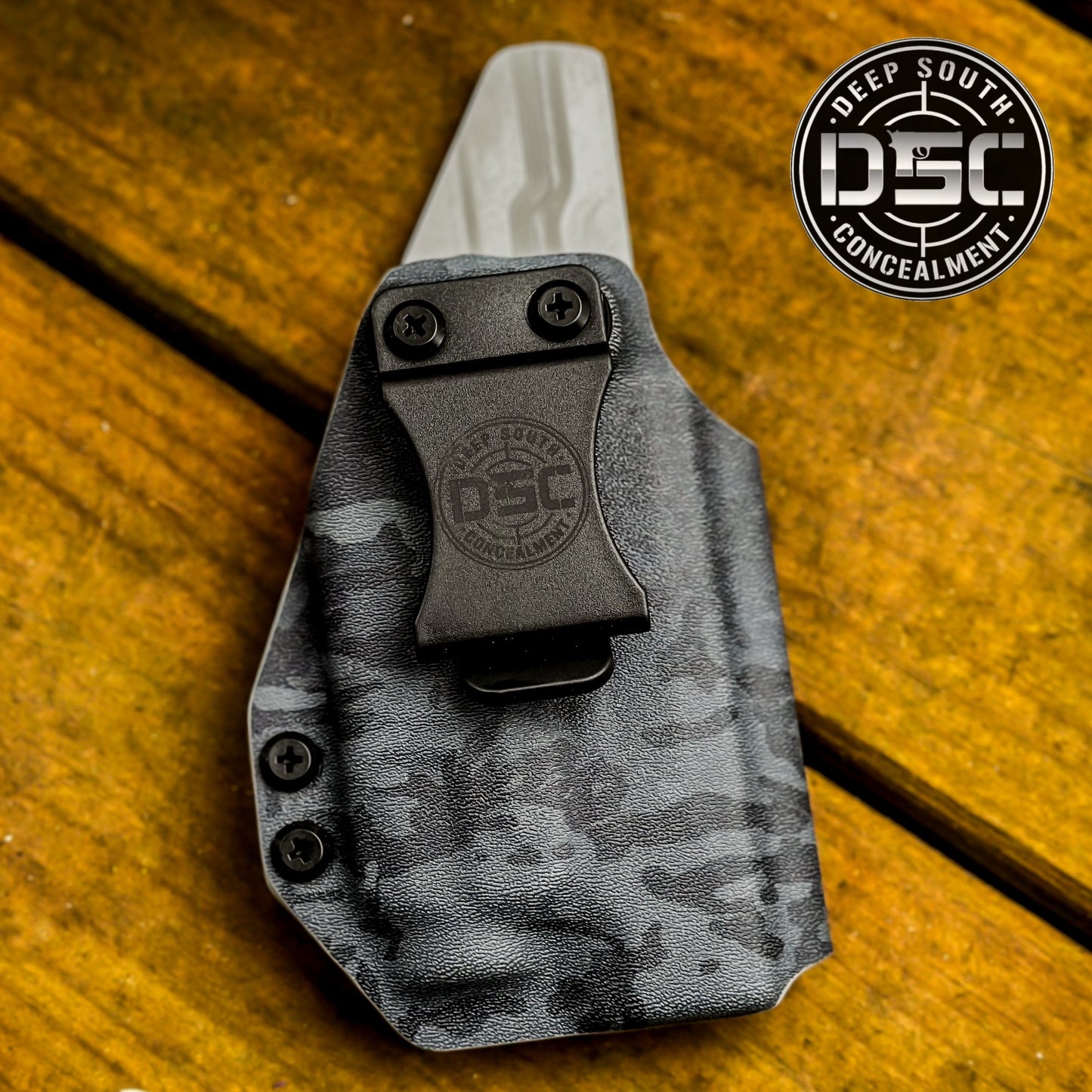 Sig Sauer P365 Fuse w/Streamlight TLR-7 Multicam Black RH IWB Concealment Holster