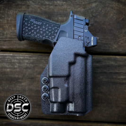 Sig Sauer P365 Fuse w/Streamlight TLR7 HLX Black RH Paddle Holster