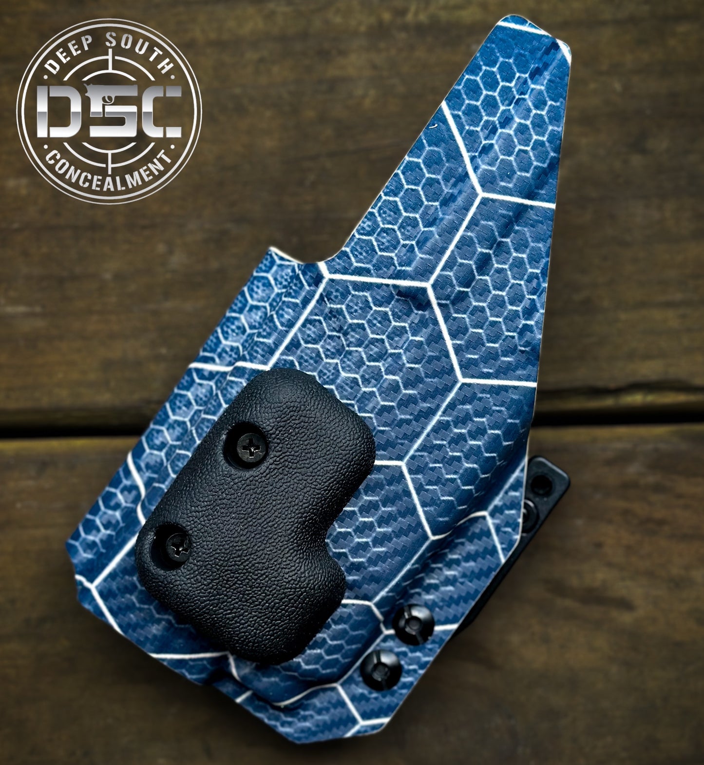 Ruger RXM Streamlight w/TLR7 Tan/Blue Carbon Fiber Hexagon Pattern RH IWB