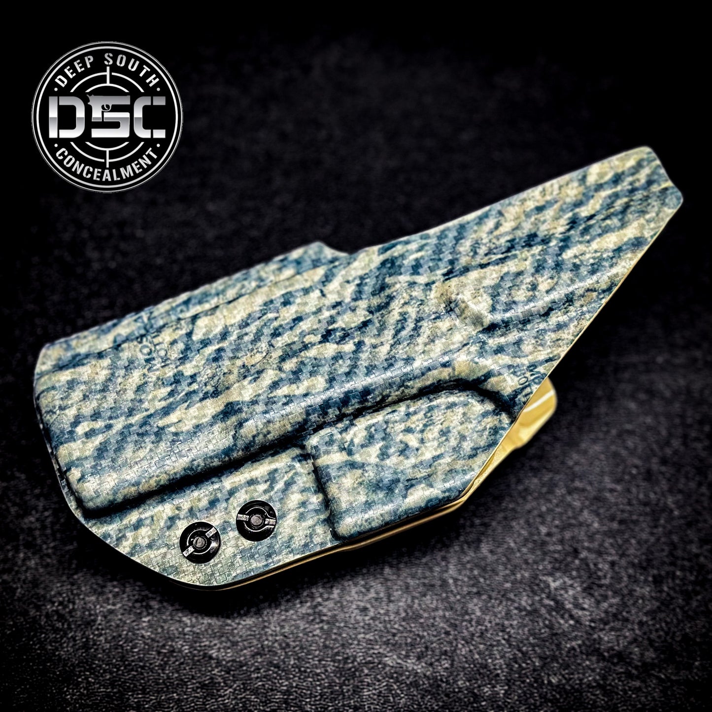 Glock 19/23/32/45 Carbon Fiber Bottomland Camo RH IWB Holster