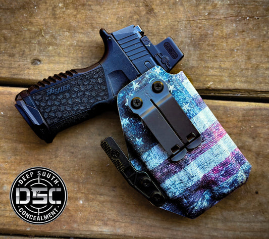 Sig Sauer P365 Fuse w/Streamlight TLR-7 HLX Distressed US Flag RH IWB Holster